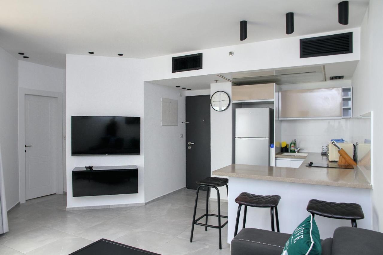 Apartments4You Leonardo 17 Bat Yam Esterno foto