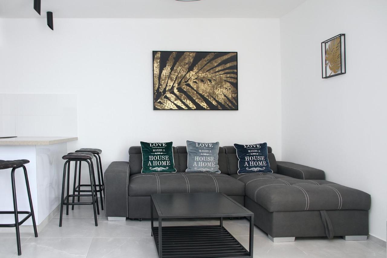 Apartments4You Leonardo 17 Bat Yam Esterno foto