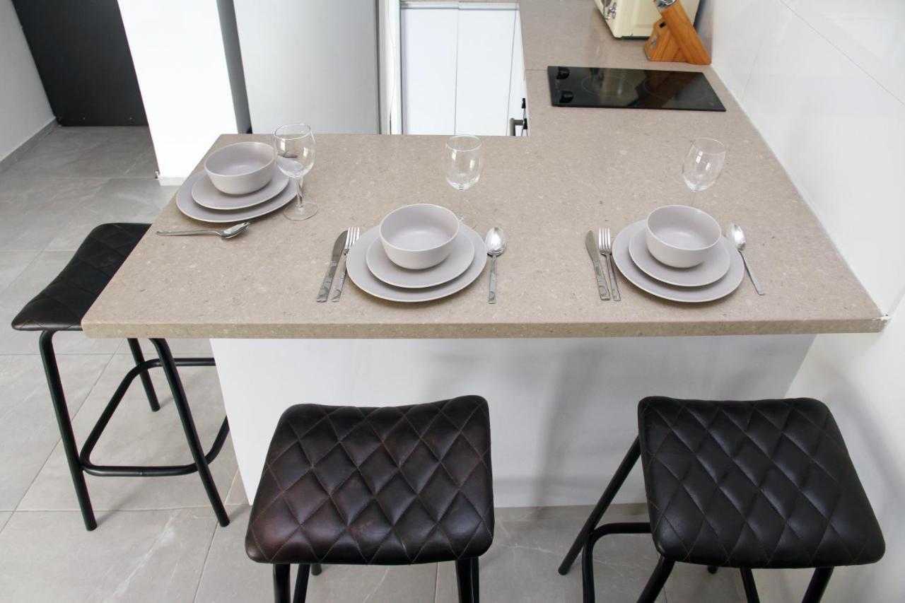 Apartments4You Leonardo 17 Bat Yam Esterno foto