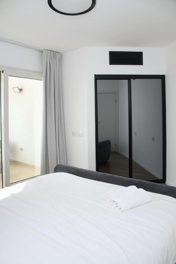 Apartments4You Leonardo 17 Bat Yam Esterno foto